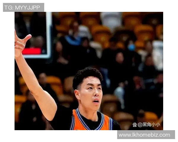 重庆篮球队在世界杯预选赛积分榜上以99分高居榜首展现强劲实力 重庆篮球队在世界杯预选赛积分榜上以99分高居榜首展现强劲实力